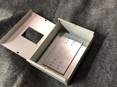 分電盤の粉体塗装事例