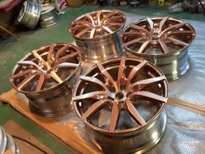 ホイールの粉体塗装事例